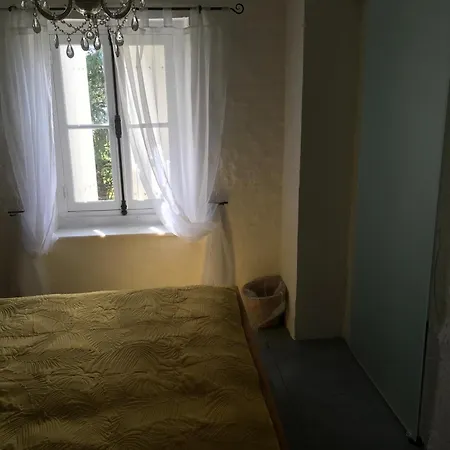 Les Geais Bed & Breakfast 3*