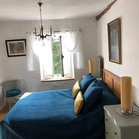 Nocleg ze śniadaniem Les Geais 3*