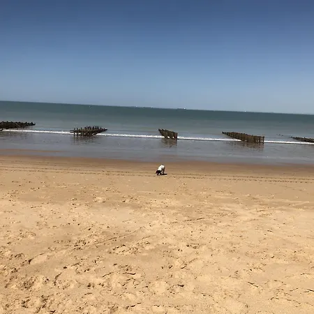 Les Geais לינה וארוחת בוקר