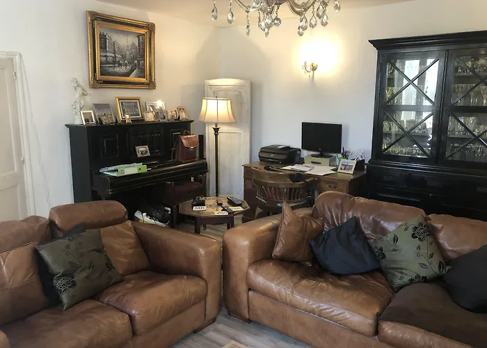 Les Geais Bed & Breakfast 3*